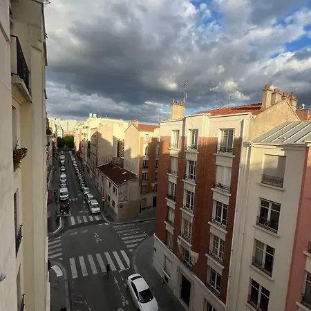 Apartment In 11th *